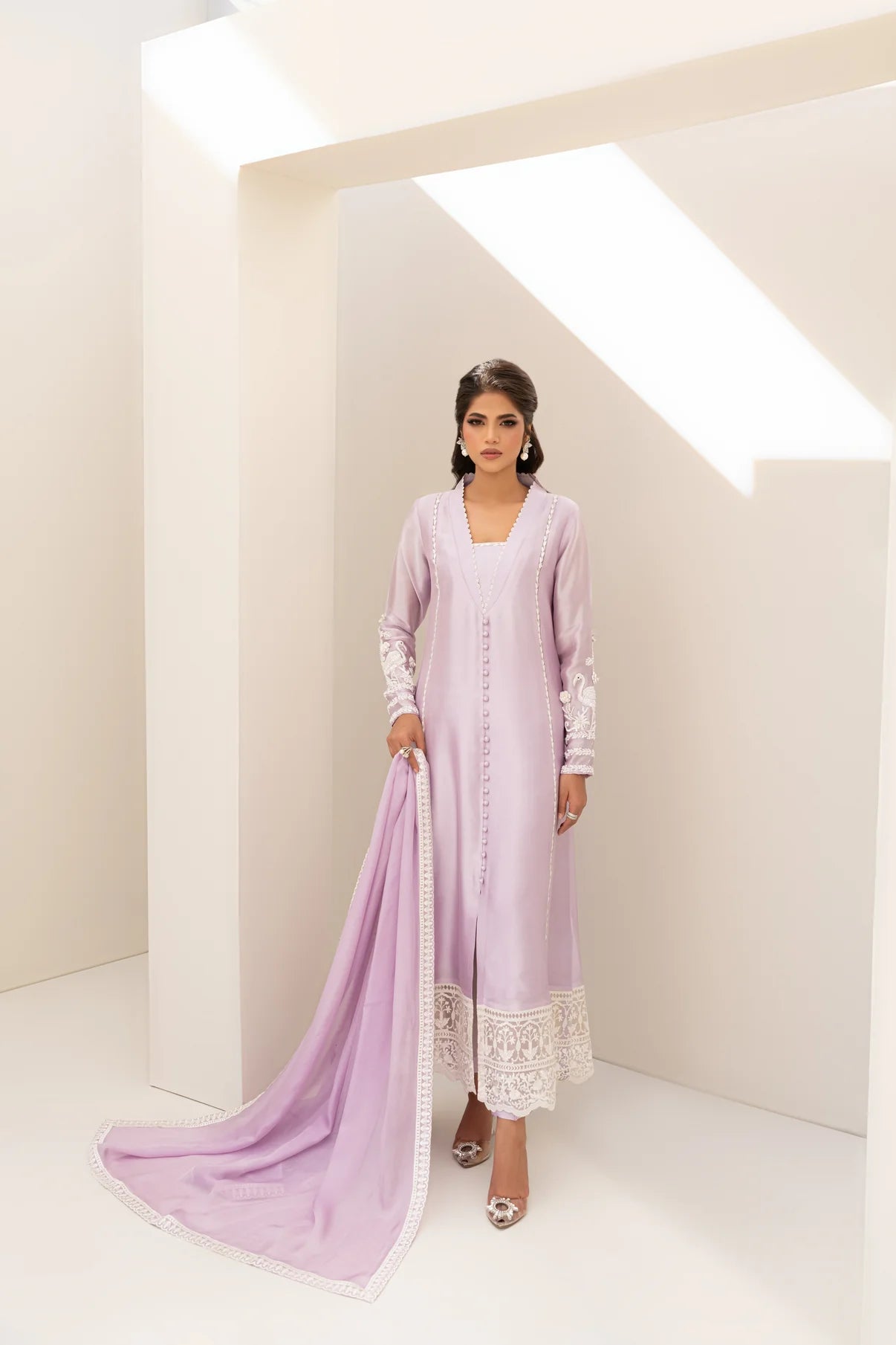 PEHRWAAS | LILY | PRE ORDER