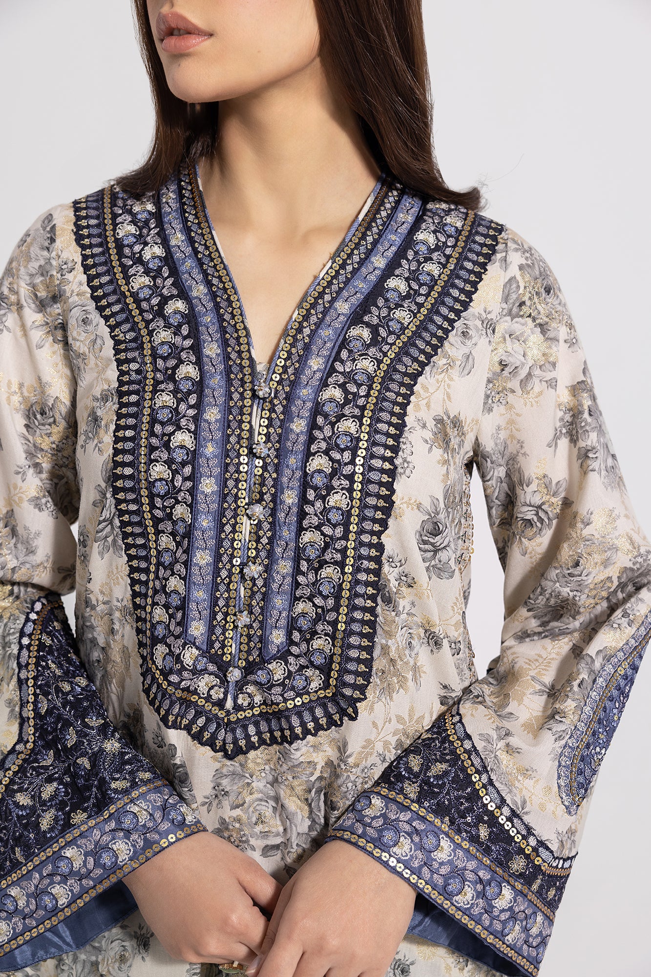 ETHNIC | EMBRIODERED SHIRT + PANTS | MEDIUM