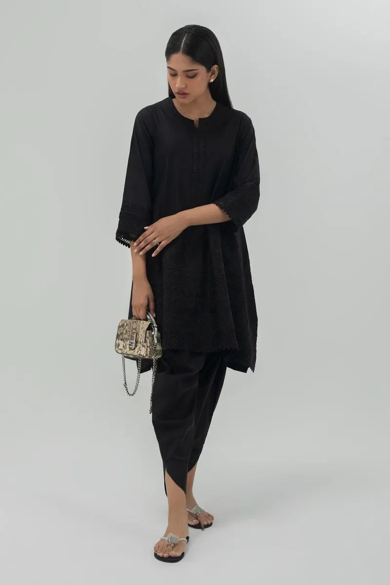 SANA SAFINAZ | BLACK LAWN SHIRT WITH LACE + TULIP SHALWAR |MEDIUM